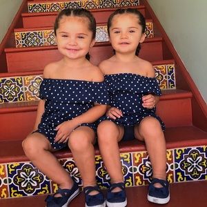 Meet your Posher, Adee